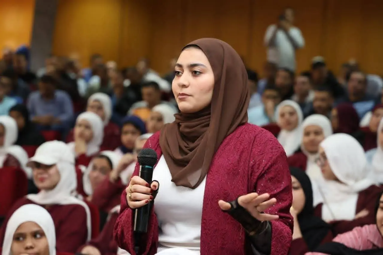 وزير الأوقاف ورئيس جامعة المنوفية يشهدان ندوة «قيم الوسطية والانتماء الوطني لدى الشباب» - 1000585035