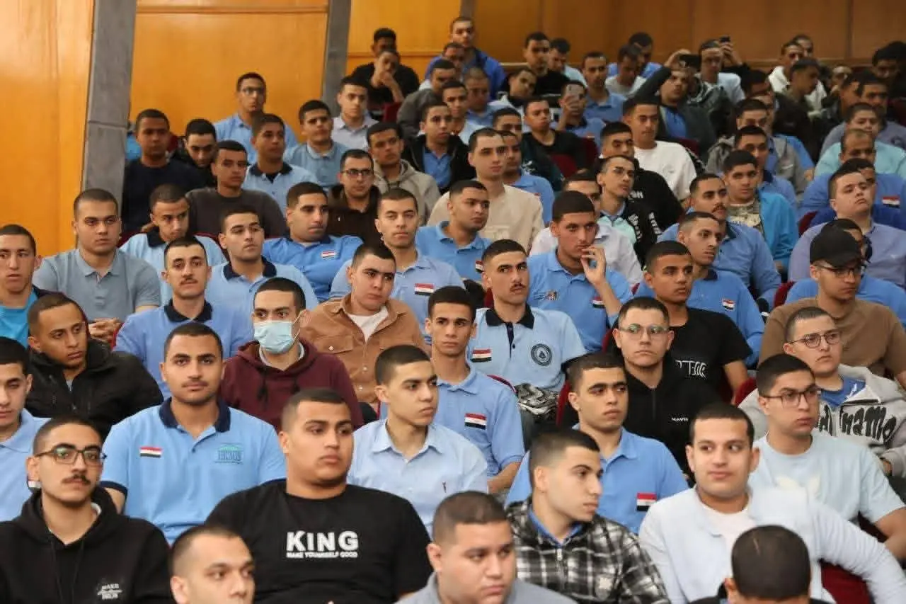 وزير الأوقاف ورئيس جامعة المنوفية يشهدان ندوة «قيم الوسطية والانتماء الوطني لدى الشباب» - 1000585039