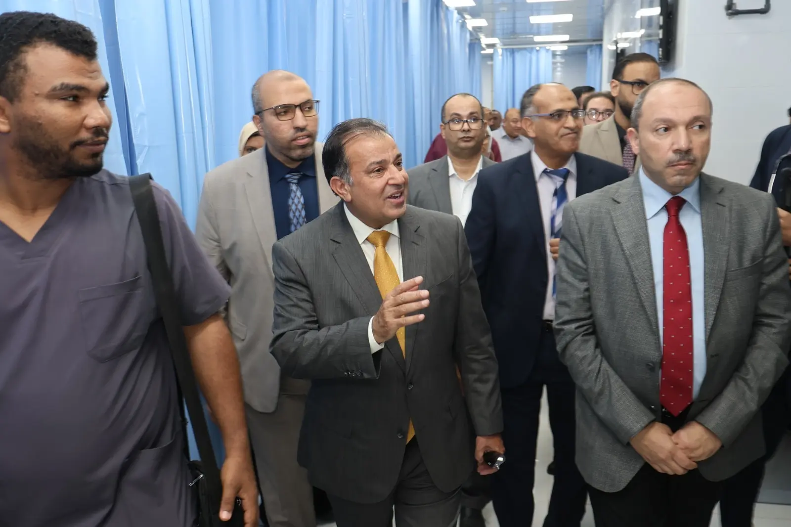 افتتاح أعمال تطوير وحدة الغسيل الكلوي بمستشفيات قنا الجامعية وزيادة السعة إلى 120 مريضًا - 1000585243
