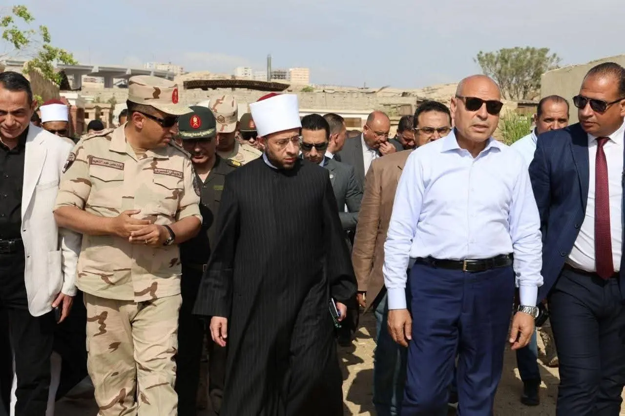 وزير الأوقاف ومحافظ القاهرة يتابعان أعمال الترميم لعددٍ من المساجد والأماكن الأثرية - 1000585299