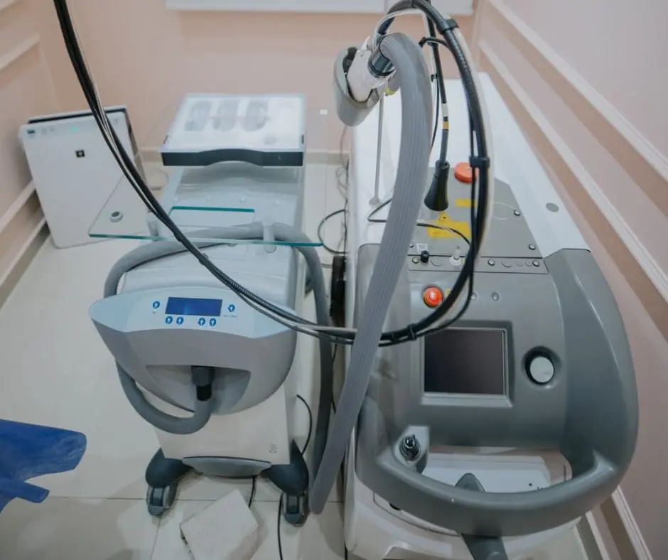 هوس التجميل… سباق بلا نهاية نحو وجه مثالي - 1000585327 1