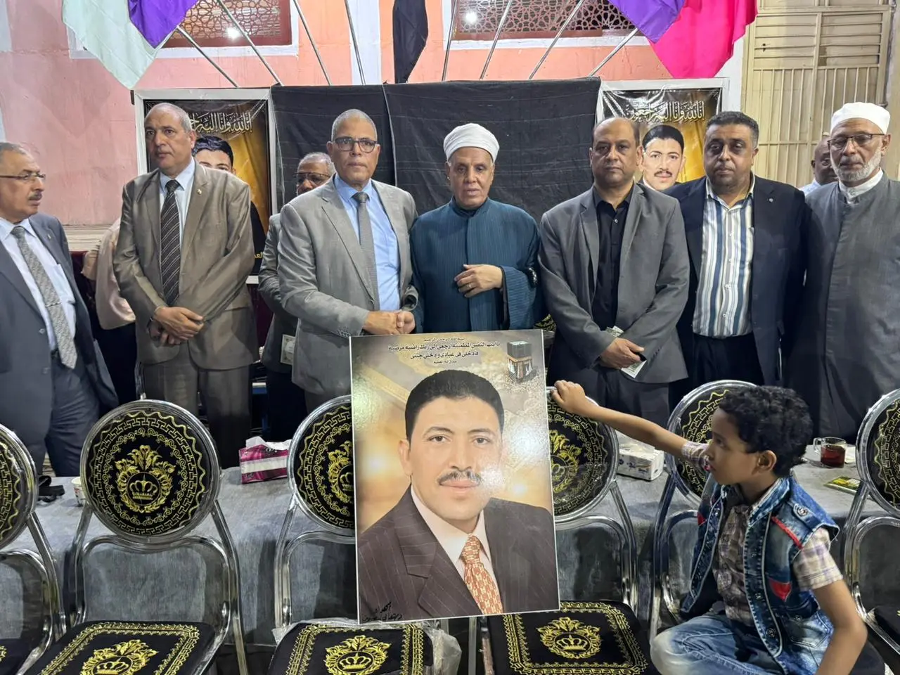 مركز شباب مدينة قنا يُؤبن العميد أسامة شيبة بحضور أسرته ونخبة من الرياضيين - 1000588608
