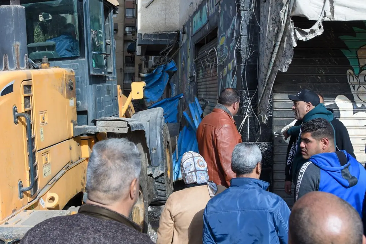 استجابةً لشكاوى المواطنين.. محافظ الإسكندرية يقود حملات موسعة لرفع التعديات وغلق المقاهي المخالفة - 1000591036