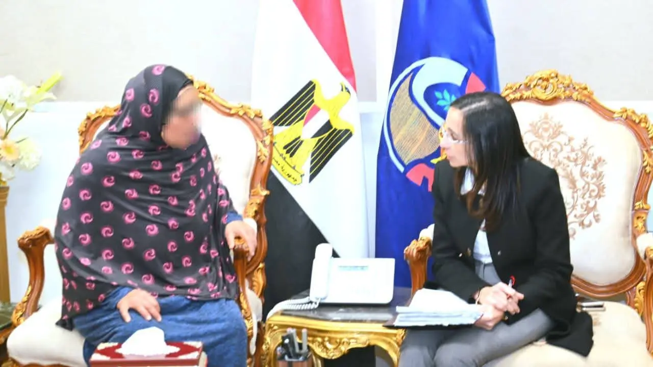 في لقاء مفتوح مع المواطنين.. محافظ البحيرة تؤكد: قرارات عاجلة للتعامل مع كافة الشكاوى والطلبات