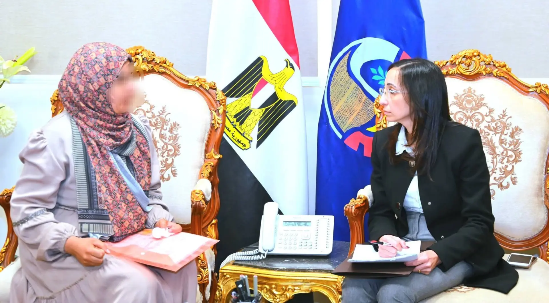 في لقاء مفتوح مع المواطنين.. محافظ البحيرة تؤكد: قرارات عاجلة للتعامل مع كافة الشكاوى والطلبات - 1000591054