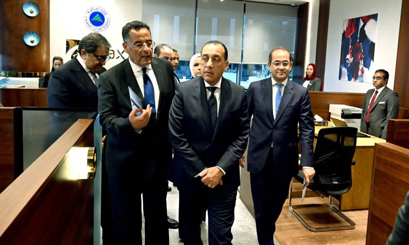 رئيس الوزراء يفتتح أول مركز للخدمات الضريبية المميزة بالقاهرة الجديدة - 1000591128