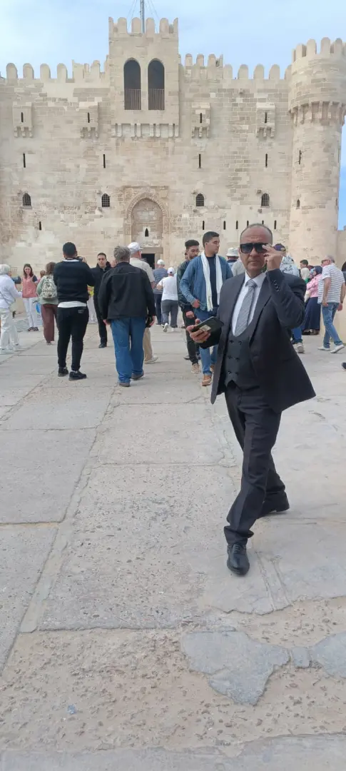 آلاف الزوار يتدفقون على قلعة قايتباي بالإسكندرية في رابع أيام العيد.. وإقبال أجنبي “غير مسبوق” - 1000591281