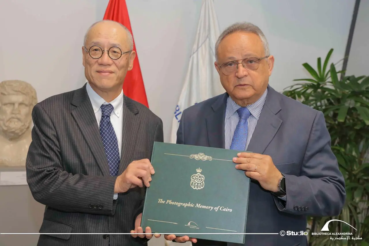 مدير مكتبة الإسكندرية يستقبل سفير اليابان لتعزيز أواصر التعاون - 1000592041