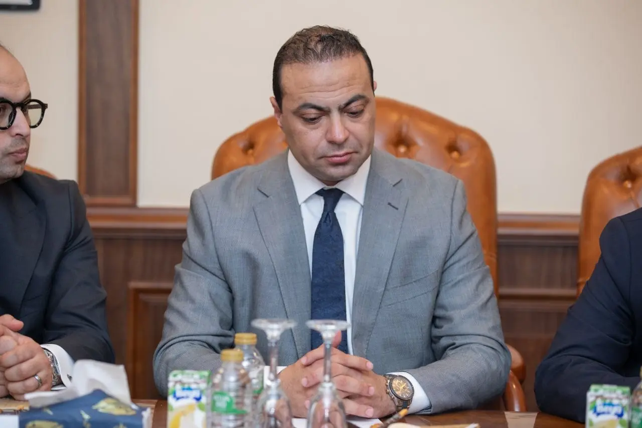 حزب الشعب الجمهوري يستضيف رئيس هيئة الرعاية الصحية في مائدة مستديرة حول «التأمين الصحي الشامل» - 1000594365