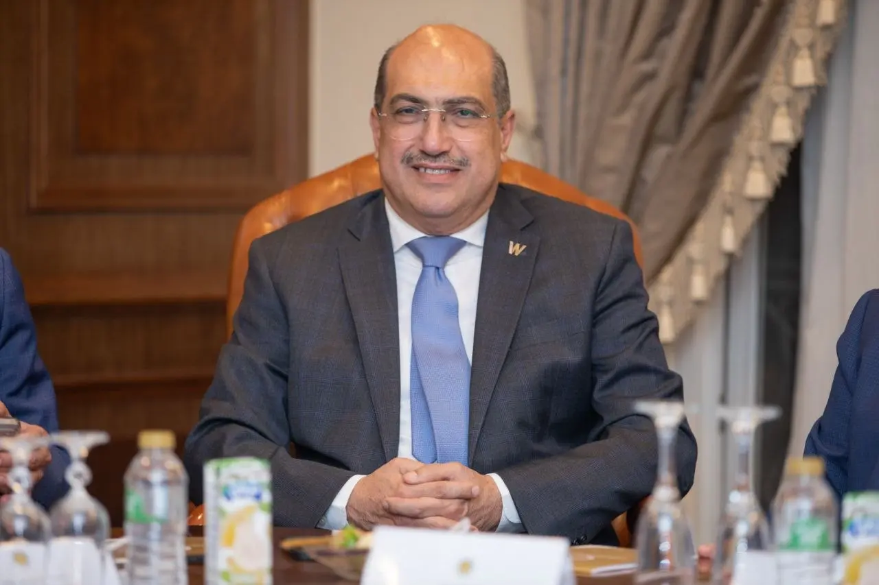 حزب الشعب الجمهوري يستضيف رئيس هيئة الرعاية الصحية في مائدة مستديرة حول «التأمين الصحي الشامل» - 1000594386
