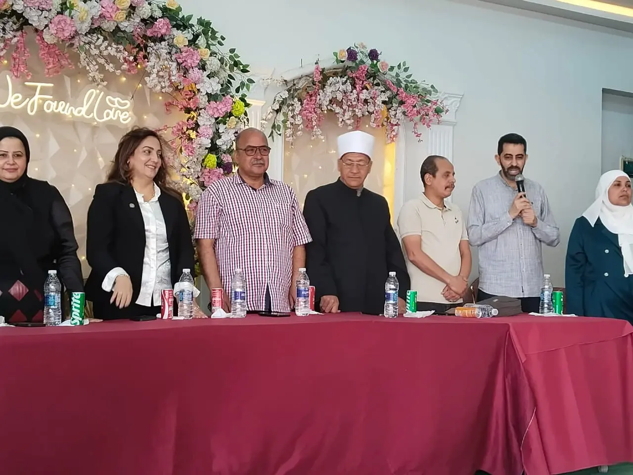 بمشاركة 500 طالب وطالبة.. “الشعب الجمهوري” ينظم مراجعات مجانية للشهادة الإعدادية بنجع حمادي - 1000594710