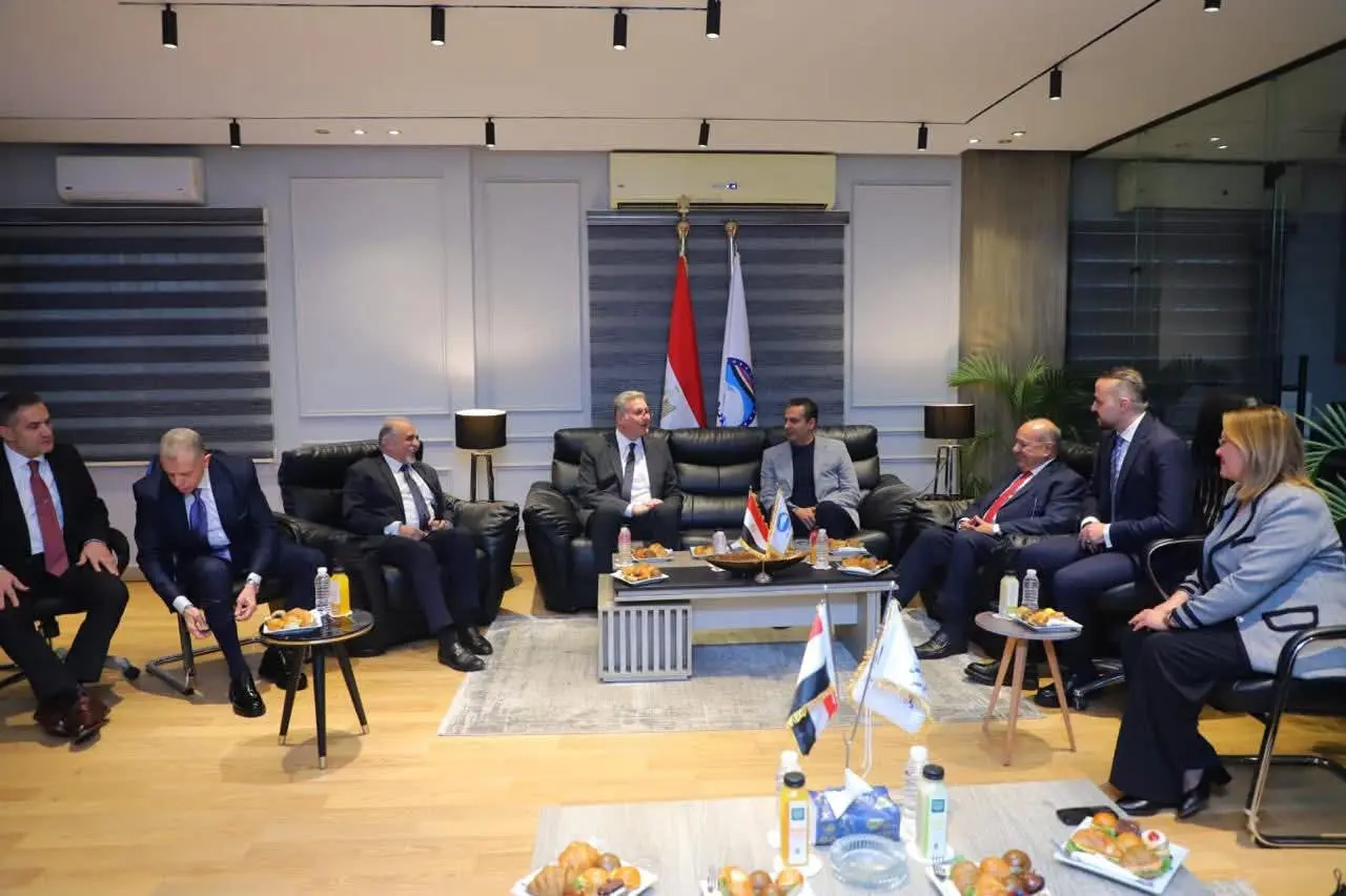 “مستقبل وطن” يستضيف وزير البترول و الثروة المعدنية لعرض استراتيجية الوزارة خلال الفترة المقبلة - 1000595564