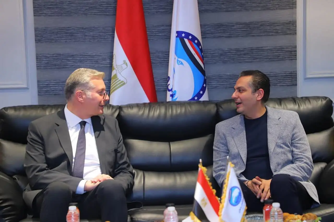 “مستقبل وطن” يستضيف وزير البترول و الثروة المعدنية لعرض استراتيجية الوزارة خلال الفترة المقبلة - 1000595565