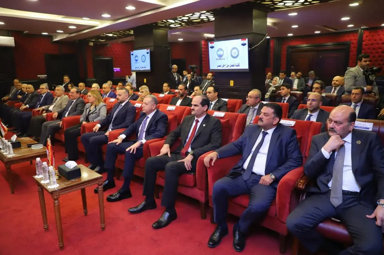 “مستقبل وطن” يستضيف وزير البترول و الثروة المعدنية لعرض استراتيجية الوزارة خلال الفترة المقبلة - 1000595608