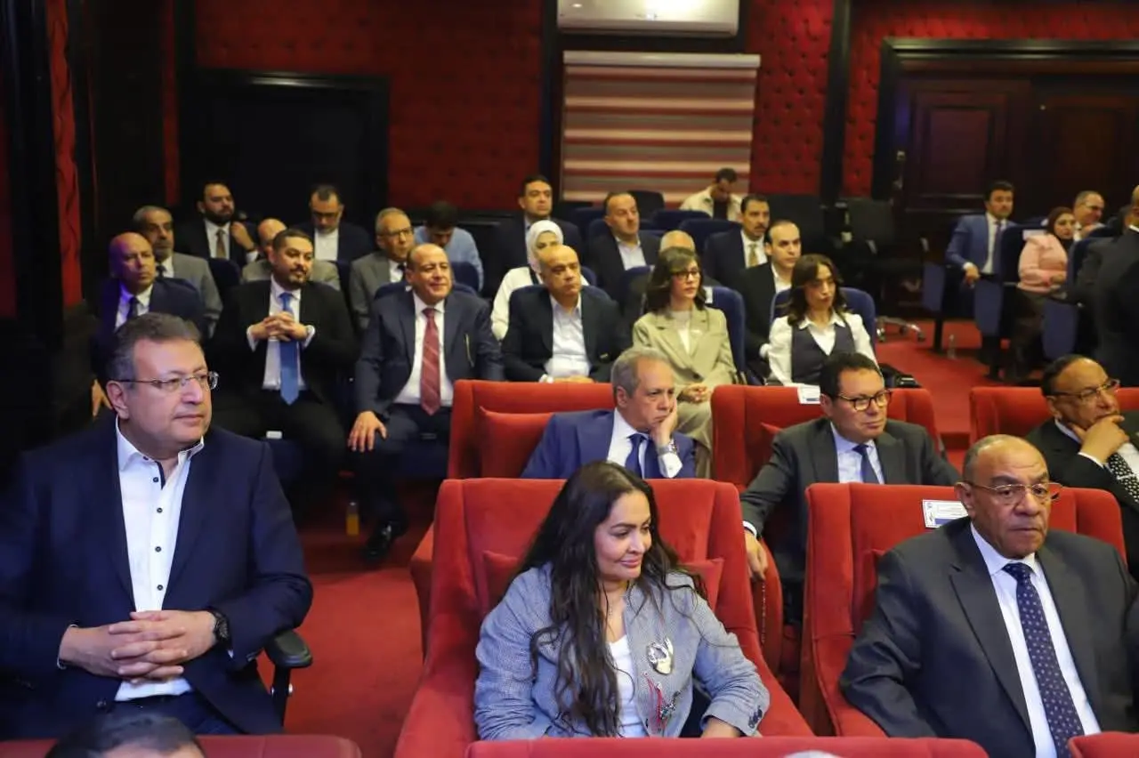 “مستقبل وطن” يستضيف وزير البترول و الثروة المعدنية لعرض استراتيجية الوزارة خلال الفترة المقبلة - 1000595614