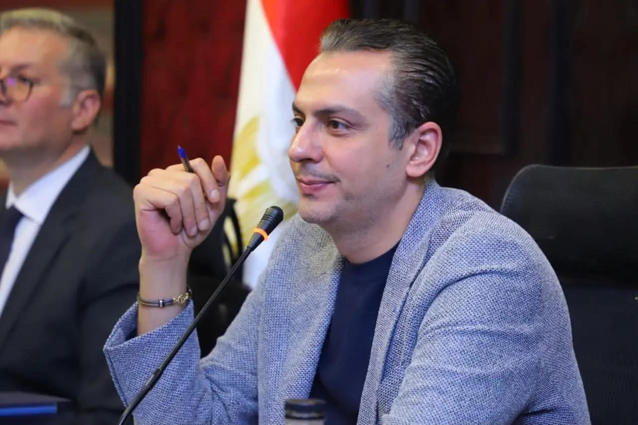 “مستقبل وطن” يستضيف وزير البترول و الثروة المعدنية لعرض استراتيجية الوزارة خلال الفترة المقبلة - 1000595619