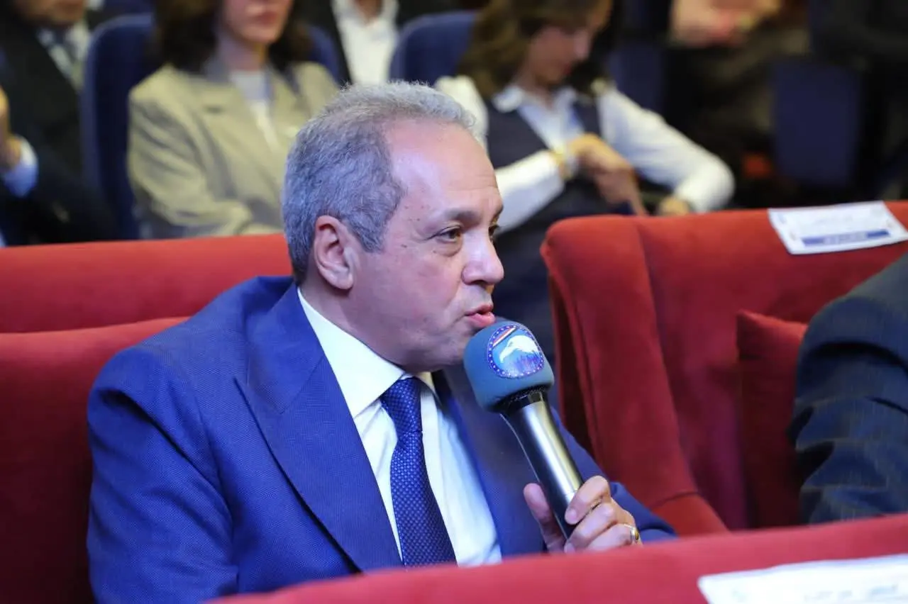 “مستقبل وطن” يستضيف وزير البترول و الثروة المعدنية لعرض استراتيجية الوزارة خلال الفترة المقبلة - 1000595622