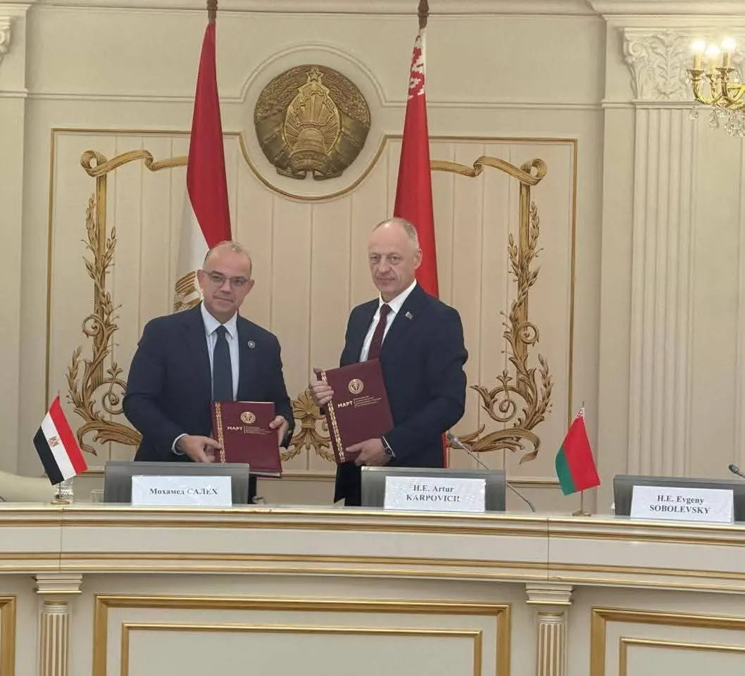 وزير الاستثمار يوقع بروتوكول تعاون شامل مع نظيره البيلاروسي لتعزيز التكامل الاستثماري والتبادل التجاري