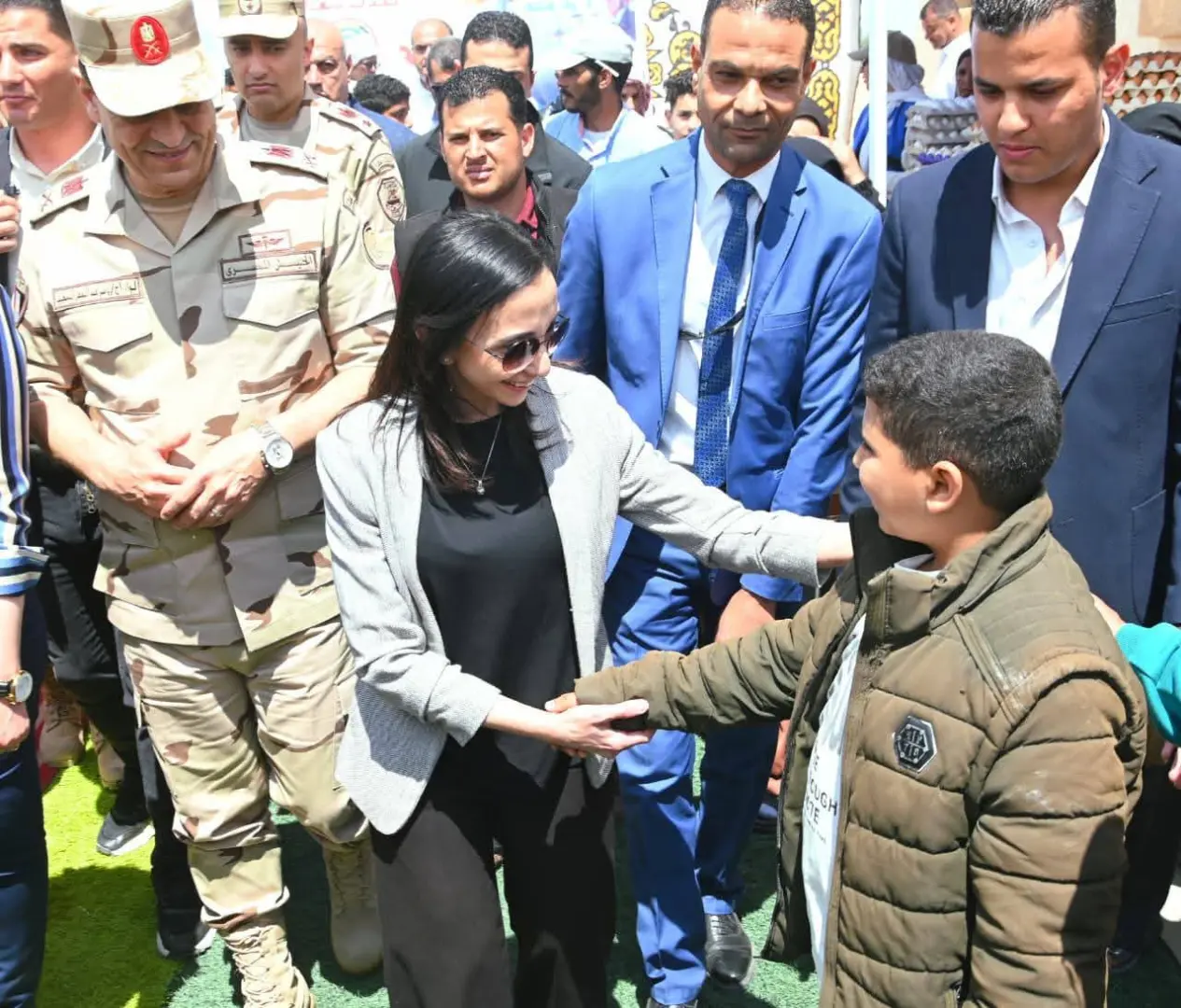 أكبر قافلة تنموية بالبحيرة.. خدمات طبية وغذائية متكاملة للقرى الأكثر احتياجًا - 1000597061