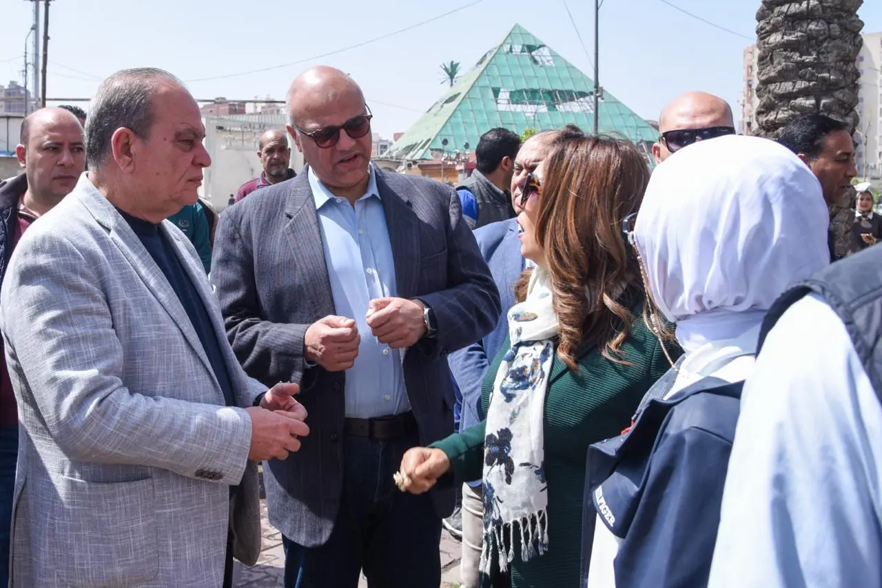 وزيرة التنميةالمحلية: زراعة 9460 شجرة لتعزيز الاستدامة البيئية وتحسين جودة الهواء بالإسكندرية - 1000598541