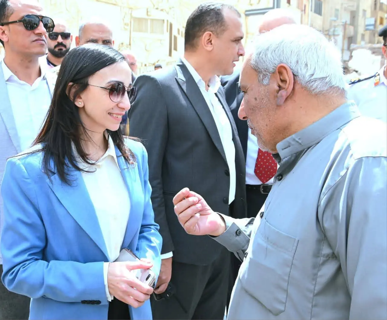 جاكلين عازر: التواصل المباشر مع المواطنين أولوية وقرارات فورية لتحسين الخدمات بالبحير - 1000599697