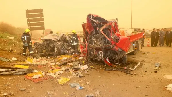 مصرع 8أشخاص وإصابة 4آخرين في حادث تصادم سيارتين بالمنوفية - 1000600543