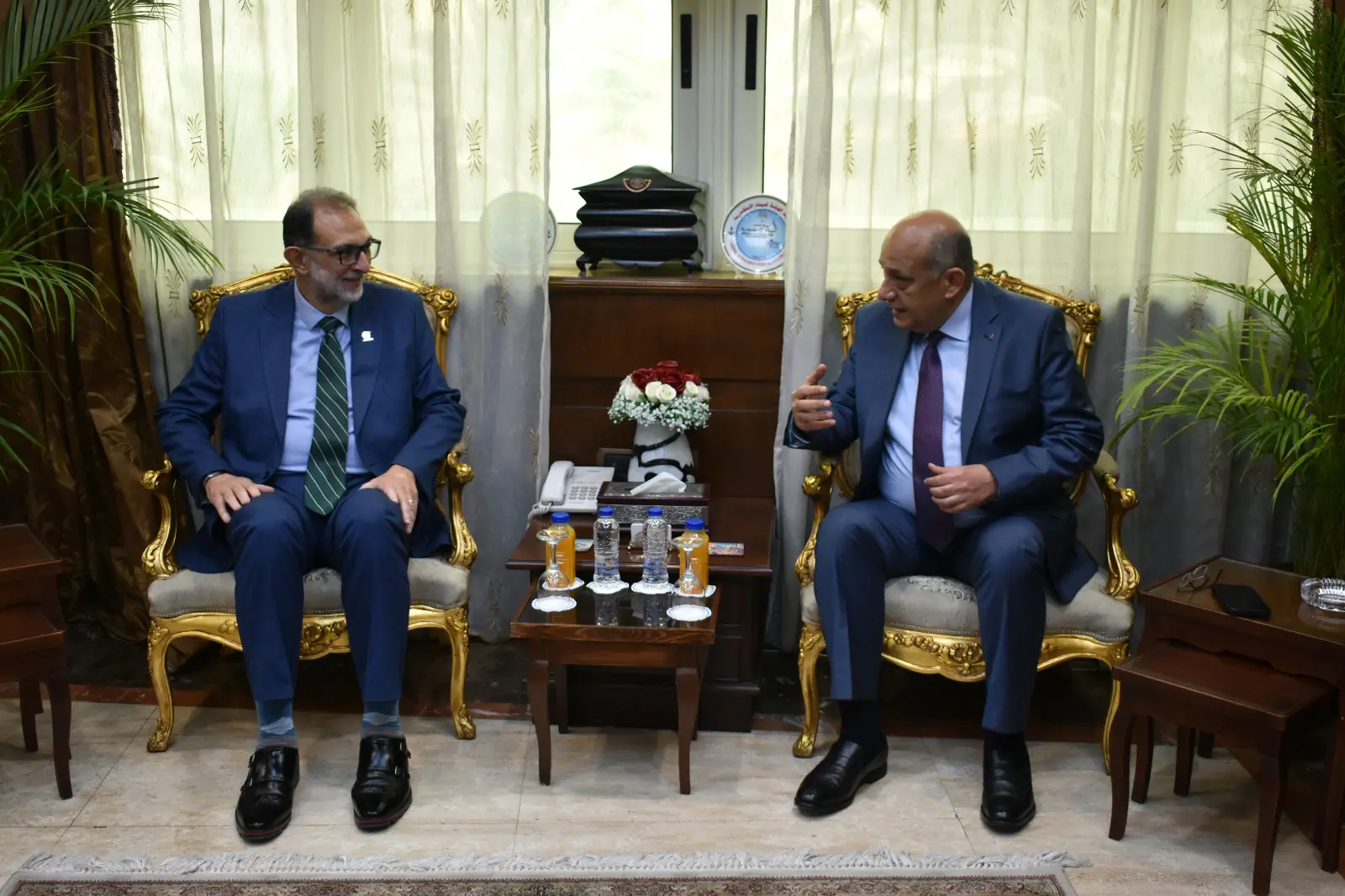 جولة ميدانية لرئيس الهيئة القومية لسلامة الغذاء بميناء الإسكندرية لتعزيز الرقابة وتسريع تداول الرسائل الغذائية - 1000600910