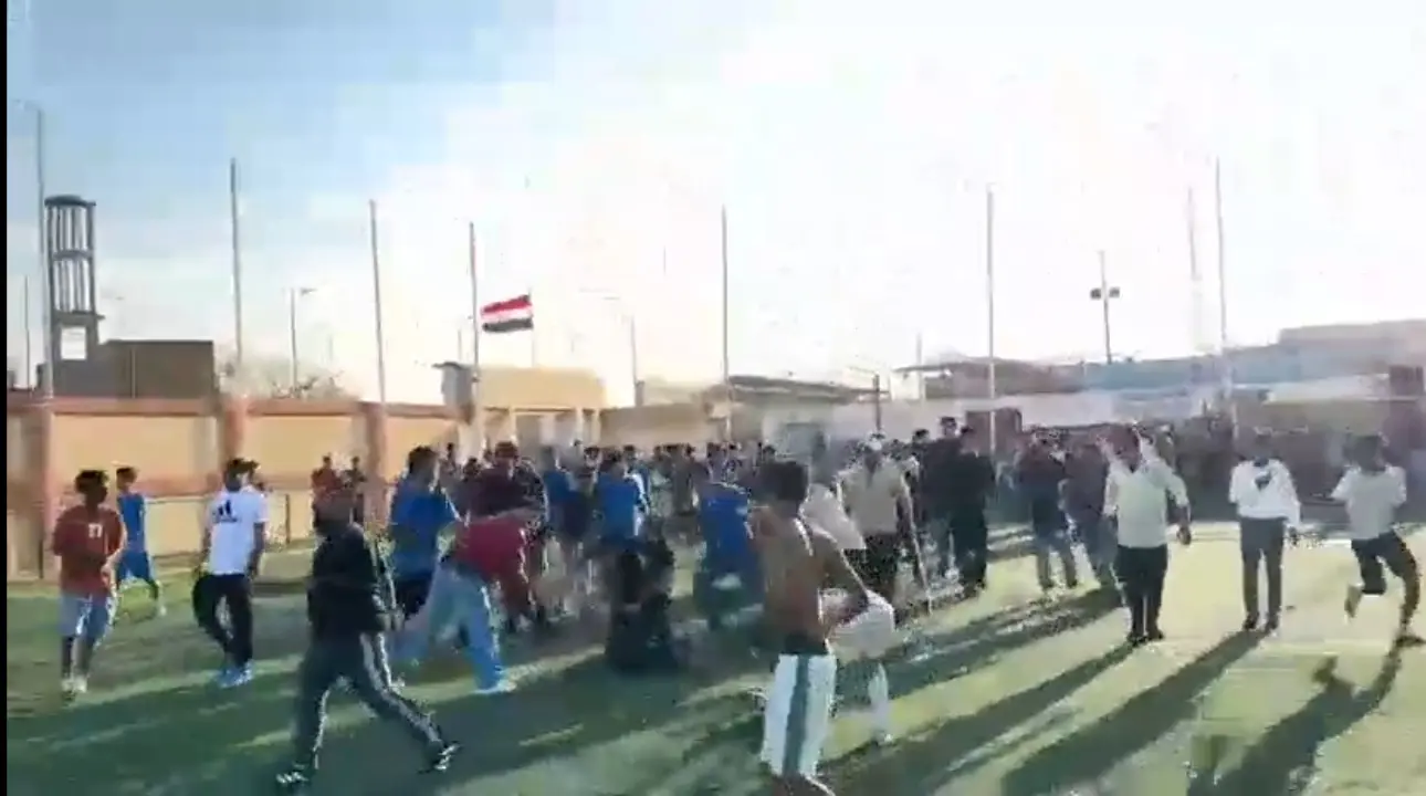 اشتباكات وإصابات في نهائي الجمهورية للناشئين بين المدينة المنورة والتجمع الأول بالقطامية - 1000601810