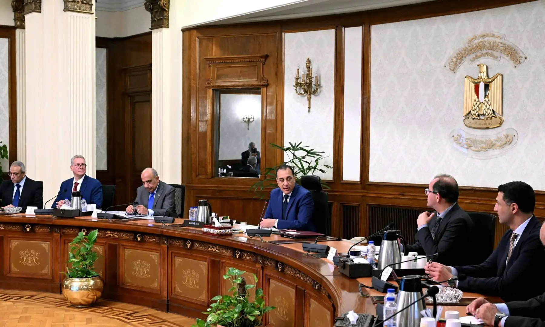 مدبولي يوجه بسرعة الانتهاء من التصور النهائي لمبادرة استخدام مصادر الطاقة الجديدة والمتجددة بالمصانع - 1000607016