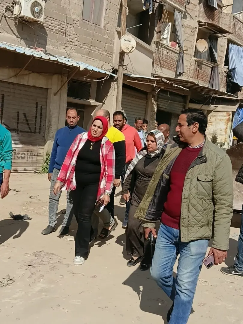 حي شرق الإسكندرية: حملة مكبرة لإزالة الإشغالات بشارع الجامعة الأهلية تسفر عن إزالة 42 حالة مخالفة - 1000607136