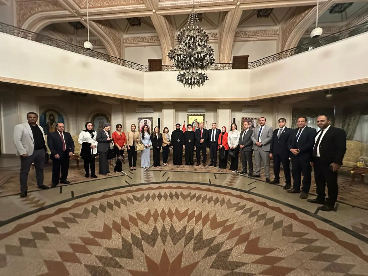 وفد مستقبل وطن بالإسكندرية يهنئ وكيل بطريركية الأقباط بعيد القيامة - 1000608073