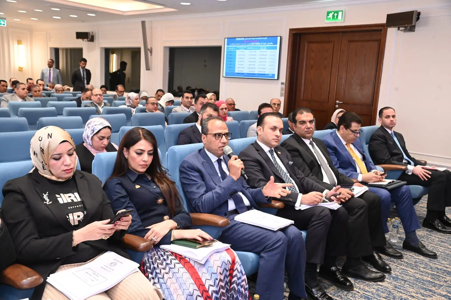 خلال اجتماعات لجنة الخطة والموازنة اليوم.. النائب ممدوح جاب الله يوجه مطالب أهالي حوش عيسى لوزير الصحة.. والوزير : ندعم - 1000610357