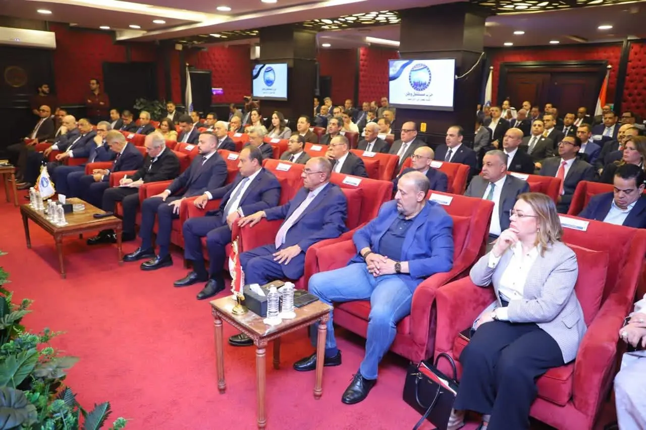 «مستقبل وطن» يعقد أول اجتماع تنظيمي مع التشكيل الجديد للأمانة المركزية وأمناء المحافظات - 1000612563