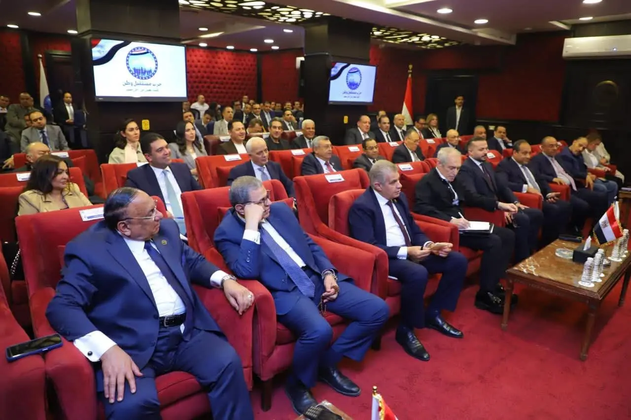 «مستقبل وطن» يعقد أول اجتماع تنظيمي مع التشكيل الجديد للأمانة المركزية وأمناء المحافظات - 1000612564