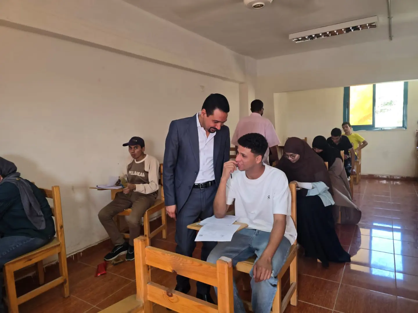 انطلاق امتحانات الفرقة الأولى بالمعهد الفني الصحي بقنا للعام الجامعي 2025/2026 - 1000614280