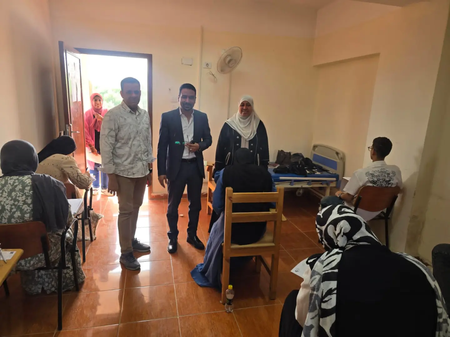 انطلاق امتحانات الفرقة الأولى بالمعهد الفني الصحي بقنا للعام الجامعي 2025/2026 - 1000614284