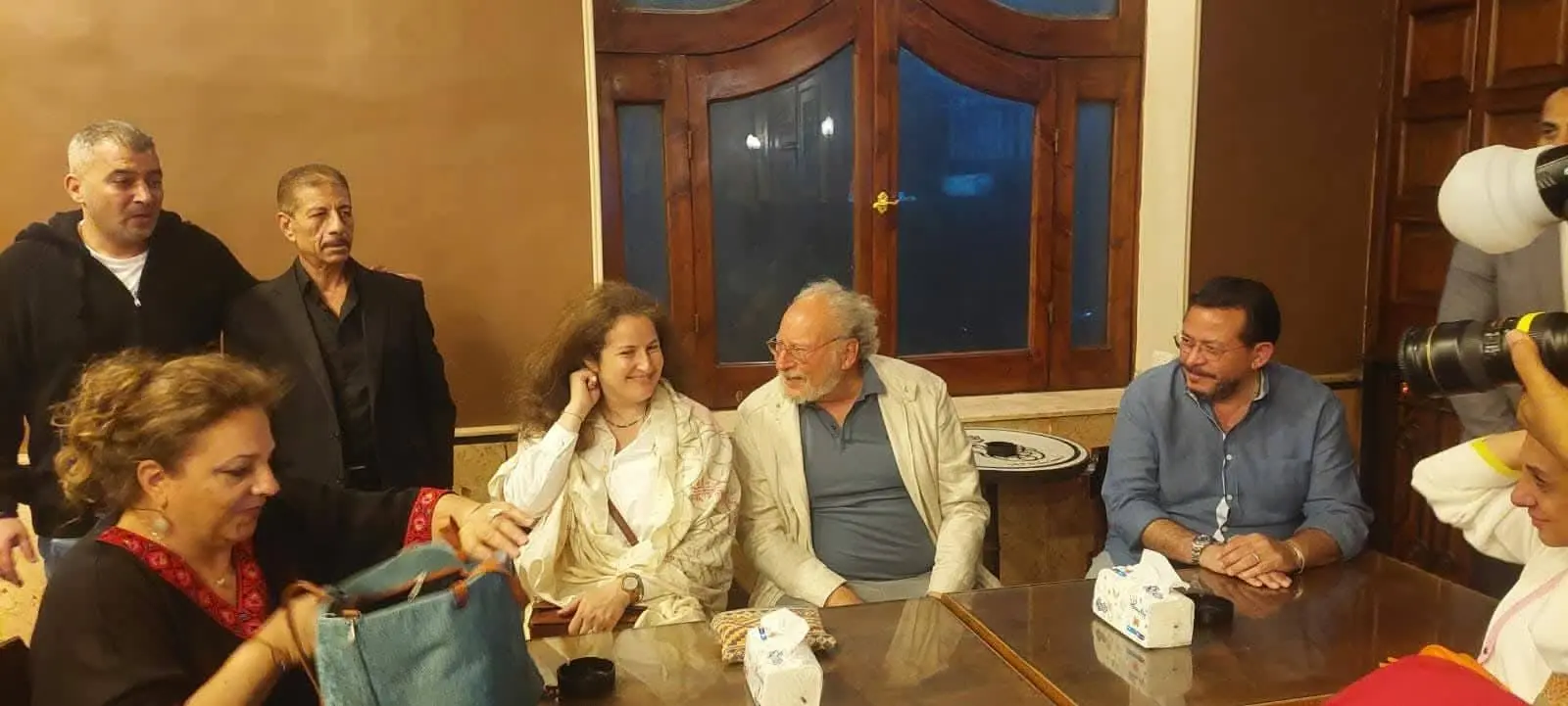 بين عبق التاريخ وأصالة الإسكندرية.. كواليس زيارة الملك أحمد فؤاد الثاني لـ “مقهى فاروق” - 1000617299