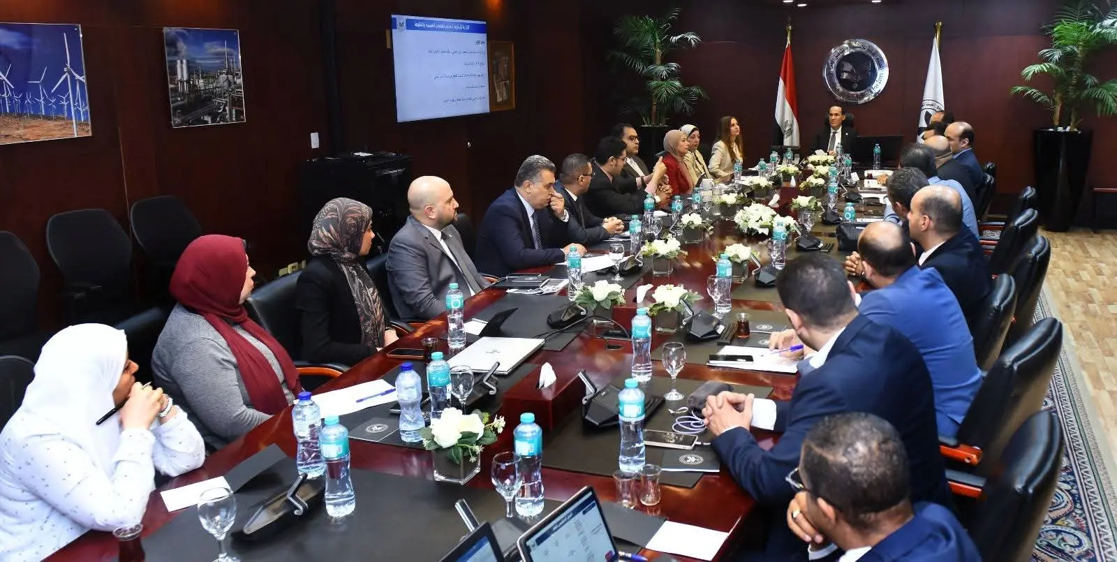 الرئيس التنفيذي للهيئة العامة للاستثمار يتابع تطوير منظومة الأداء الاقتصادي - 1000618674