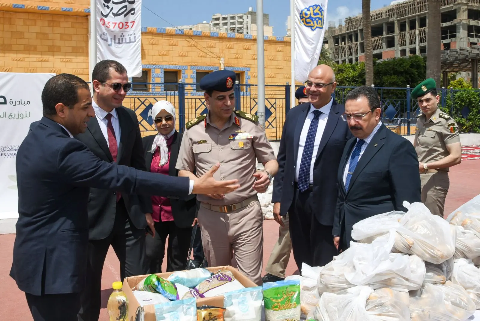*إنطلاق مبادرة «دكان الفرحة» لدعم 6500 طالب وطالبة بجامعة الإسكندرية - 1000620490