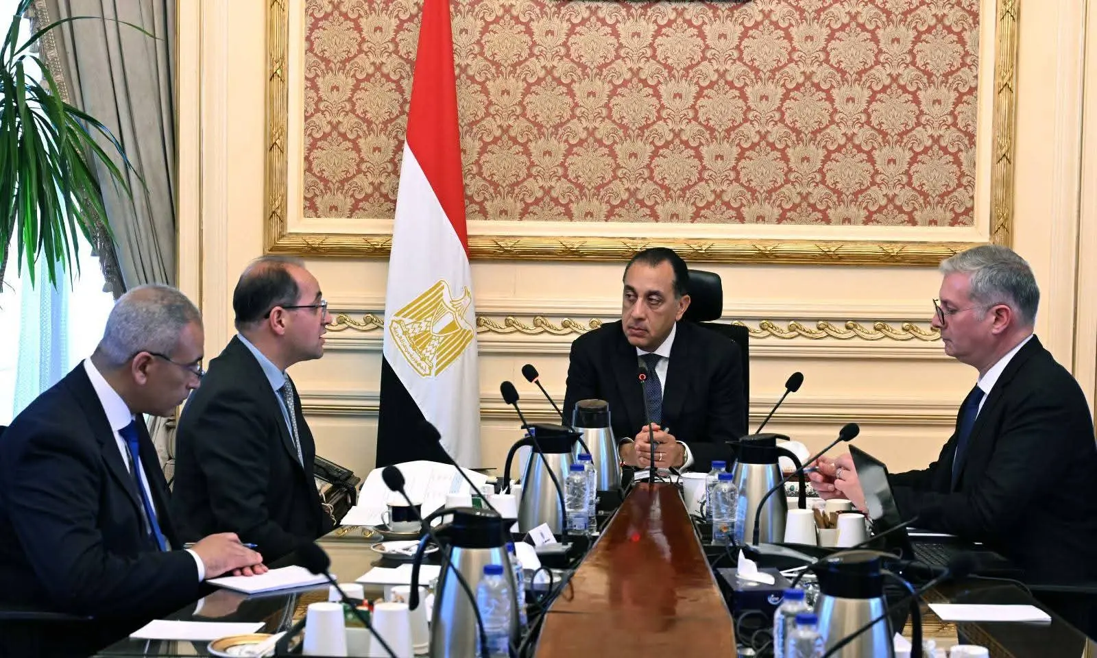 مدبولي يتابع الاستعدادات لتلبية احتياجات محطات الكهرباء من الوقود خلال العيد والصيف