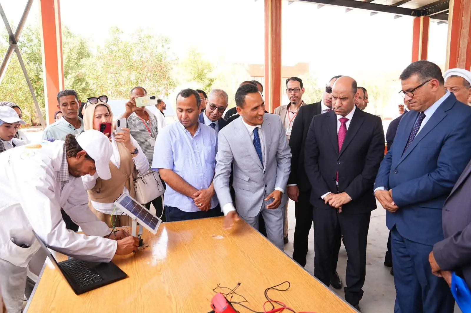 وزير العمل: مركز تدريب قفط «قلعة تدريبية» لدعم شباب الصعيد وتأهيلهم لسوق العمل - 1000620827