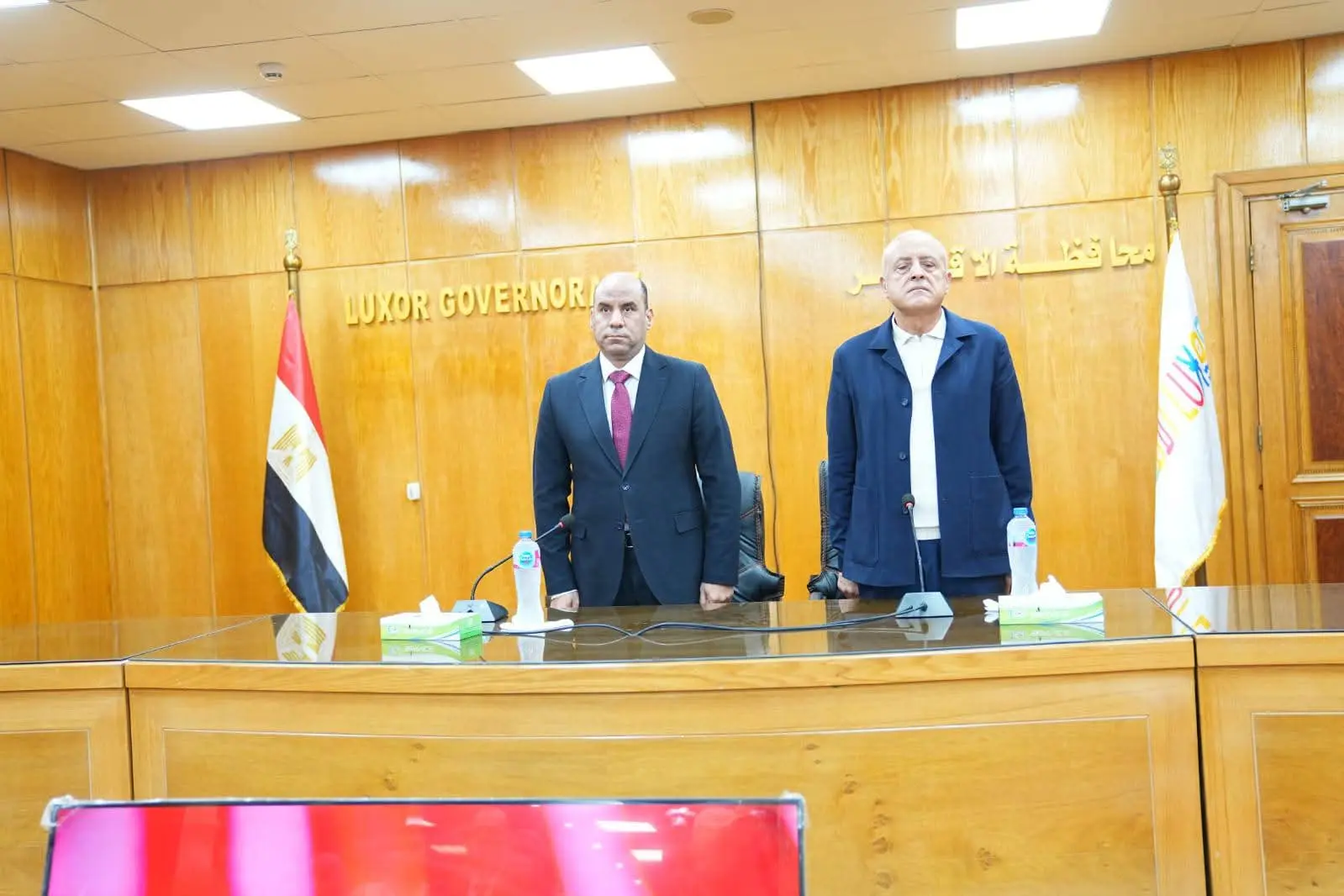 وزير العمل ومحافظ الأقصر يبحثان تعزيز التعاون في التدريب والتشغيل.. وتسليم عقود عمل للشباب وذوي الهمم - 1000621109