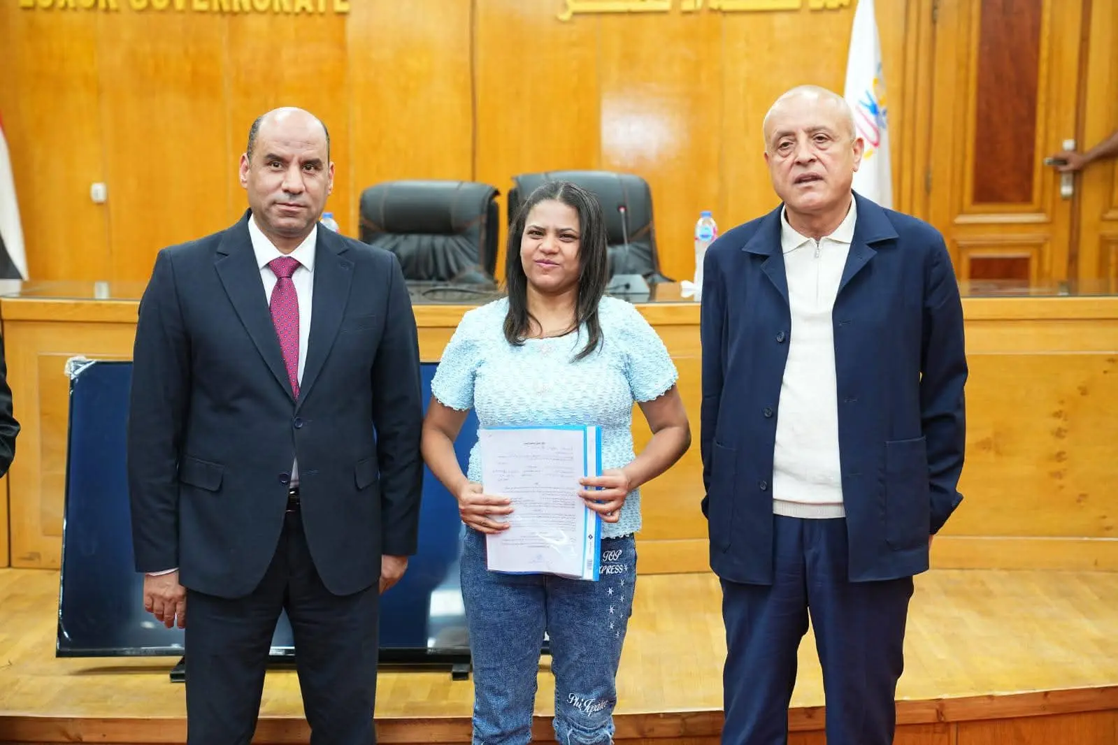 وزير العمل ومحافظ الأقصر يبحثان تعزيز التعاون في التدريب والتشغيل.. وتسليم عقود عمل للشباب وذوي الهمم - 1000621119
