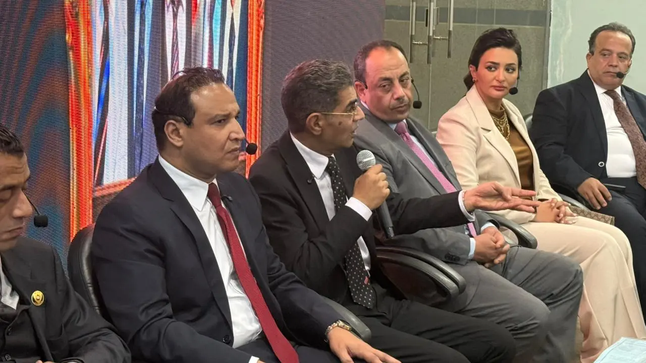 نقابة المحامين بقنا تناقش مستقبل العدالة الرقمية وتحديث قوانين الأحوال الشخصية - 1000629238