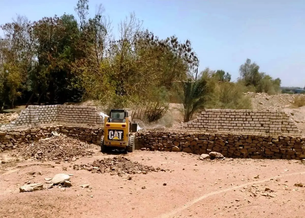 محافظ أسوان يتابع نتائج المرحلة الأولى من الموجة الـ29 لإزالة التعديات على أراضي الدولة - 1000630789