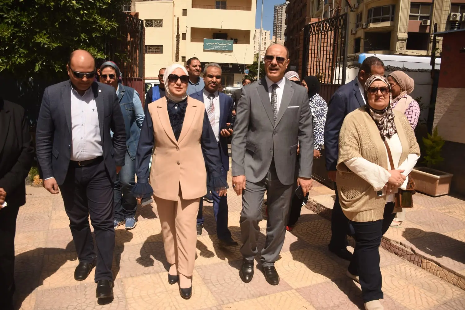 نائب محافظ الإسكندرية تشهد تنفيذ نموذج محاكاة لخطة إخلاء بمدرسة الشهيد شريف محمد عمر الإعدادية بنات لتعزيز جاهزية الطوار - 1000631628