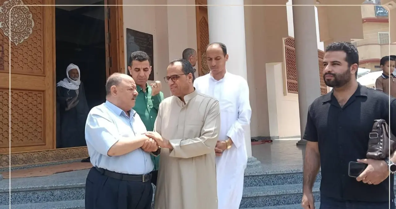 النائب ممدوح جاب الله يواصل لقاءاته الجماهيرية ويستمع لمطالب أهالي حوش عيسى - 1000632177