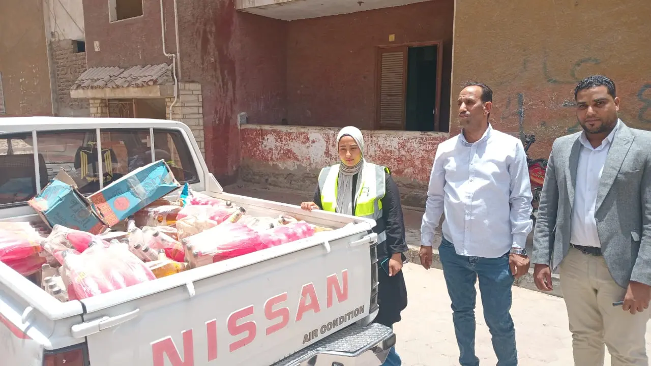 ضبط 1000 لتر مياه غازية منتهية الصلاحية في قنا - 1000632660