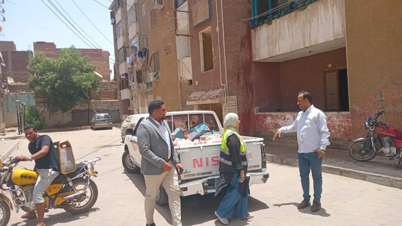 ضبط 1000 لتر مياه غازية منتهية الصلاحية في قنا