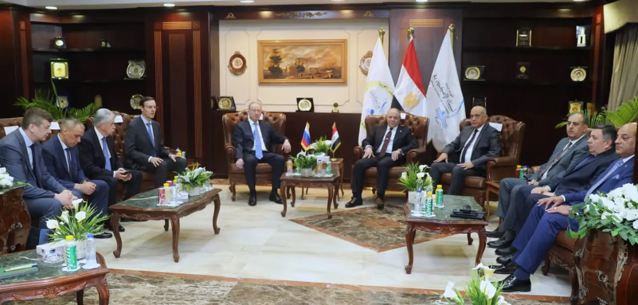 ميناء الإسكندرية يستقبل وفدا حكوميا روسيا رفيع المستوى لبحث تعزيز التعاون في النقل البحري - 1000633052